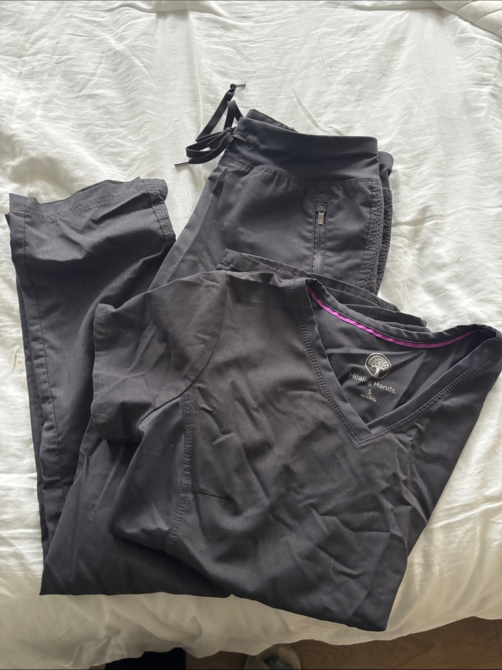 Women's Gray Scrub Set - V-Neck Top & Drawstring Pants